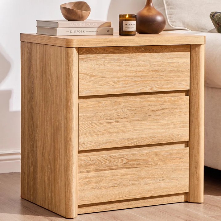 CHITOOMA 24.8" Nightstand Set of 2 with Charging Station for Bedroom, Natural